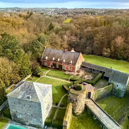 Le Gite Du Chateau - Domaine Des Trois Tilleuls Villers-la-Ville Екстер'єр фото